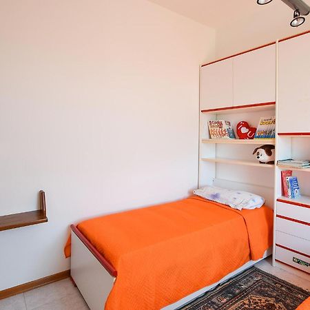 2 Bedroom Cozy Apartment In 格拉多 外观 照片